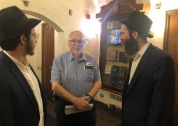 אצל יועץ הדור